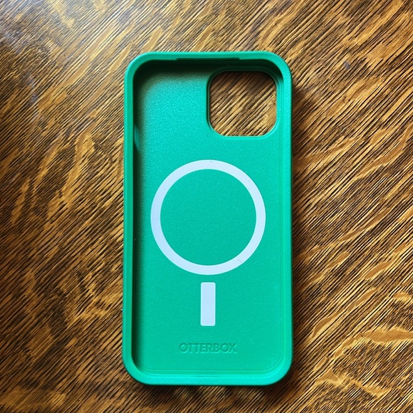 iPhone 15 Green Juice OtterBox Symmetry Case MagSafe - Picture 3 of 5